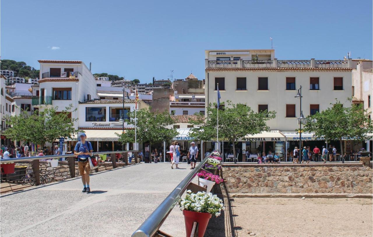 2 Bedroom Amazing Apartment In Tossa De Mar Kültér fotó